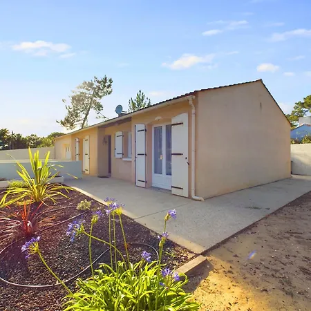 Maison Avec Jardin, Terrasse & Petanque - 6 Pers *