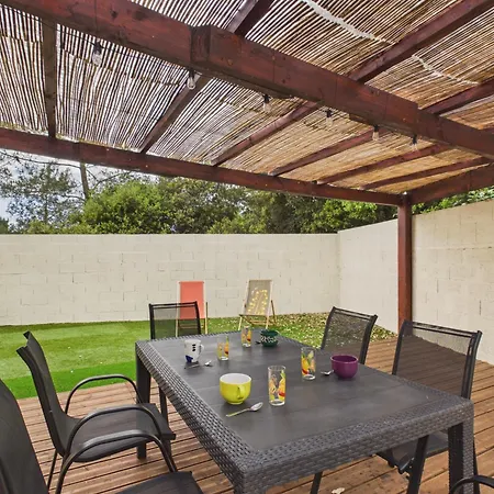 Maison Au Calme Pour 4 Avec Jardin Hébergement de vacances *